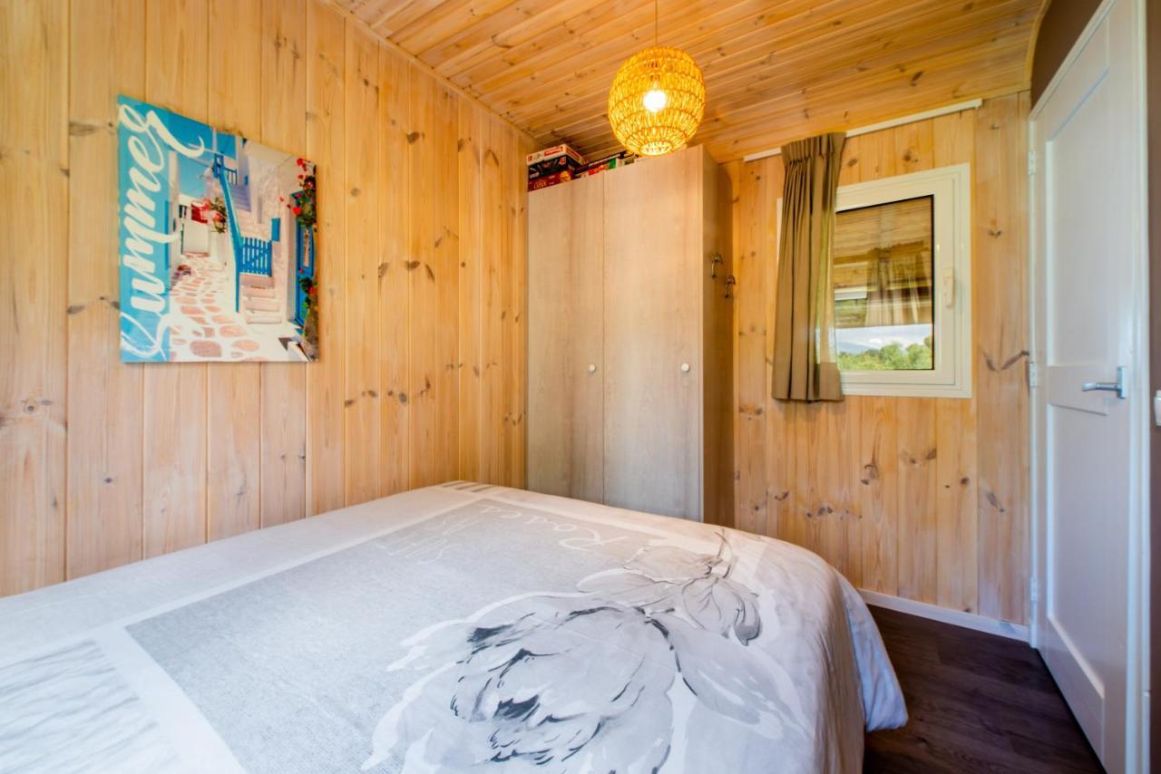 Hakuna Matata Holidays Wooden Lodge With Airco & Pool In Greek Olive Grove Methóni Eksteriør bilde