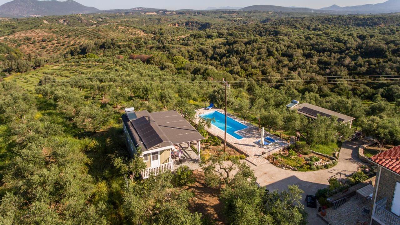 Hakuna Matata Holidays Wooden Lodge With Airco & Pool In Greek Olive Grove Methóni Eksteriør bilde